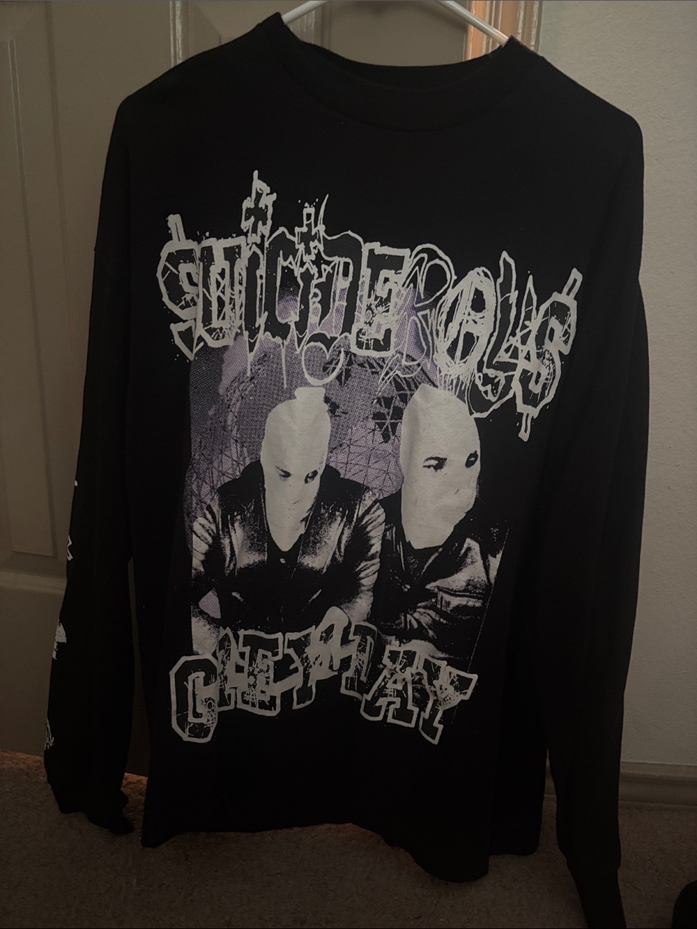 Graphic Long Sleeve Tee - Black